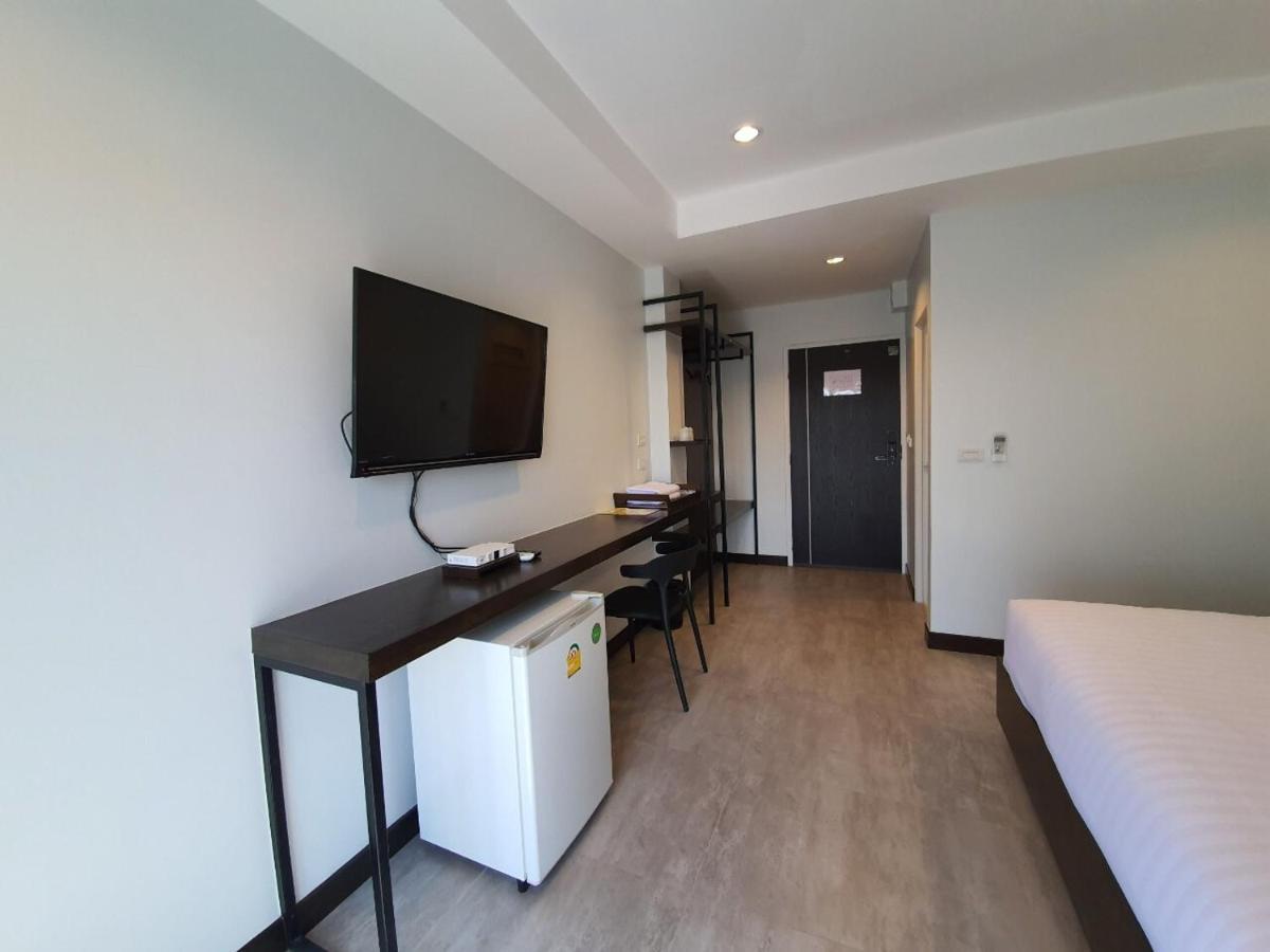 T-Nee Hotel@Udon Udon Thani Extérieur photo