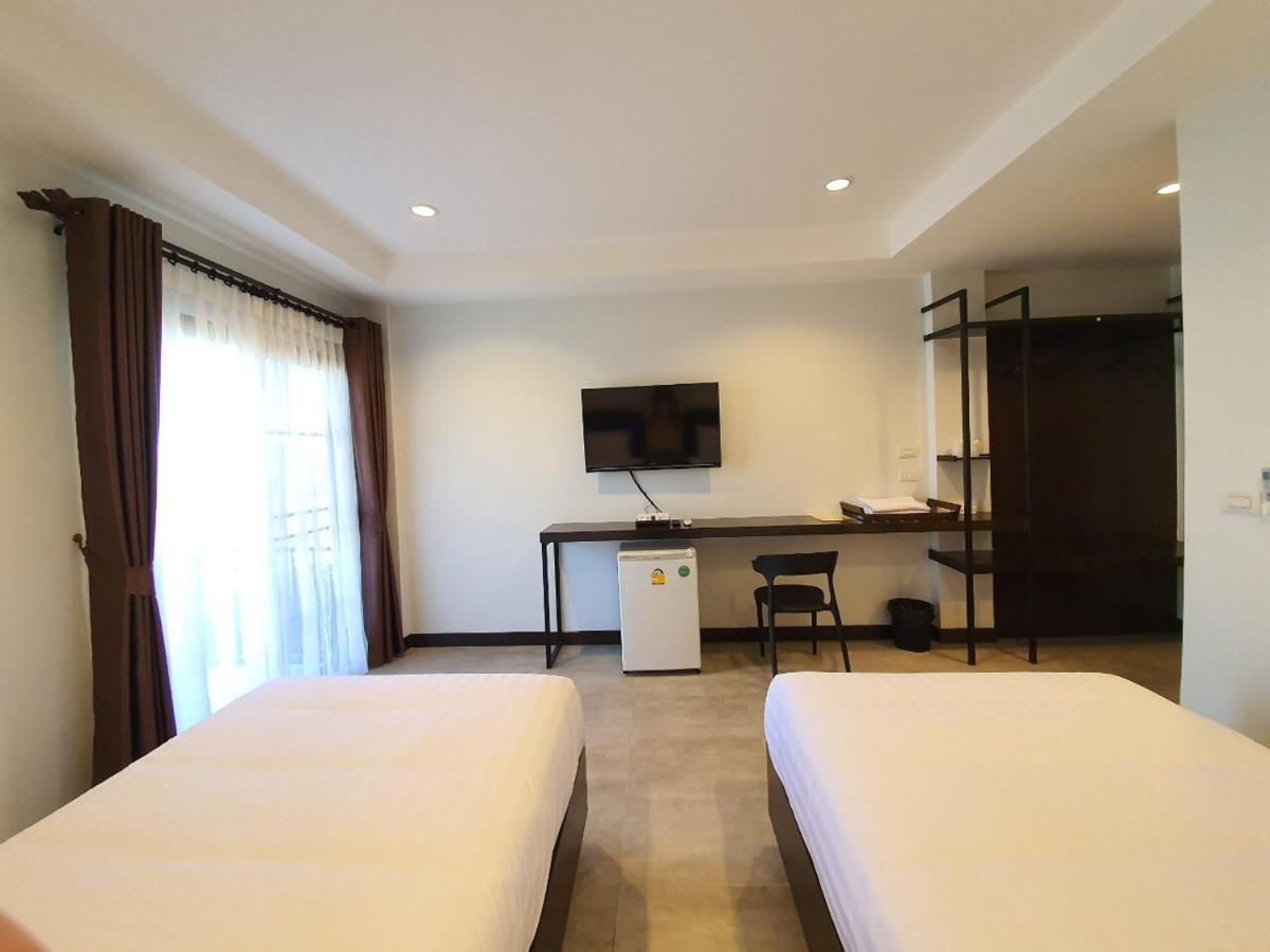 T-Nee Hotel@Udon Udon Thani Extérieur photo